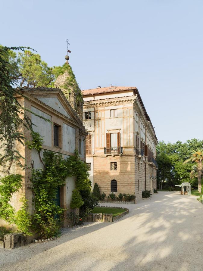 Villa Corallo Sant'Omero Eksteriør billede